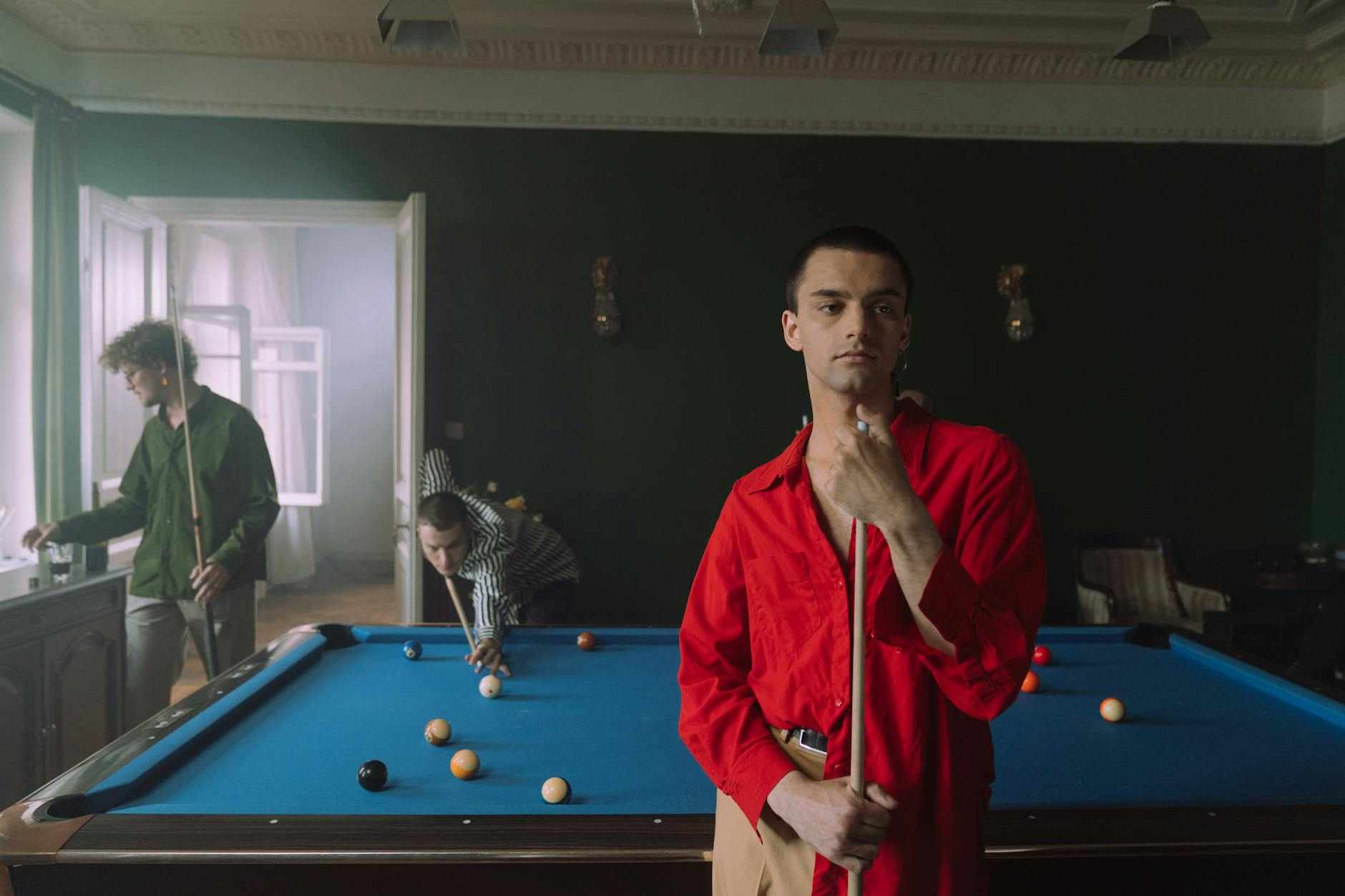 智慧博弈_开元棋牌平台下的线上娱乐风潮与风险管理